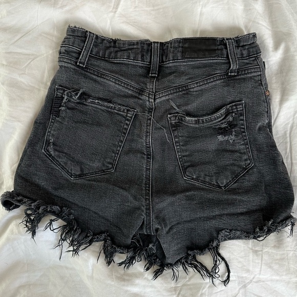 Paige Women’s Dani Cut Off Shorts Black Size 24 - Picture 12 of 12